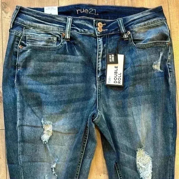 4/$25 NWT Rue21 Mid Rise Ankle Jeggings Blue Distressed Double Roll Plus Sizes - Picture 4 of 12